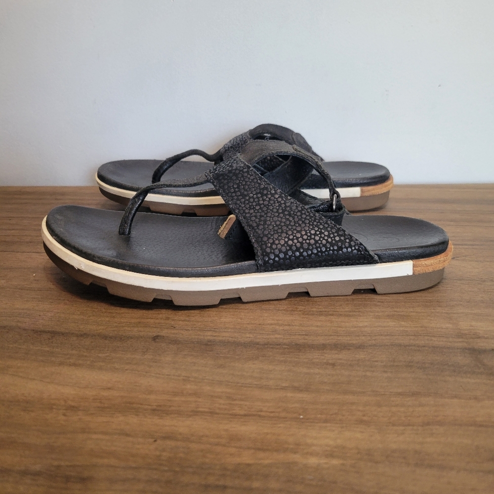 Sorel black leather sandals 8.5
